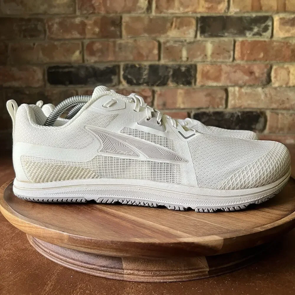 Altra Solstice XT 3 Women's Size 12 White Running Athletic Training Gym Sneakers